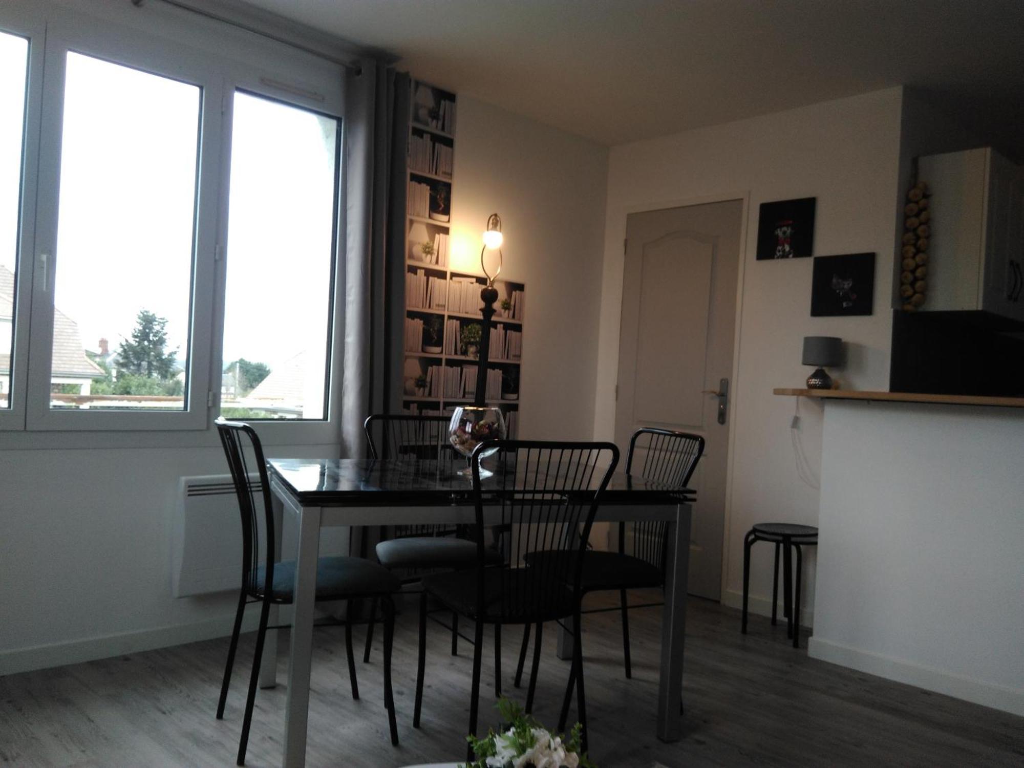 24 Fois Plus - Circuit Des 24 H A 10 Mn - 2 Chambres, 4 Personnes & Cuisine Le Mans Exteriör bild